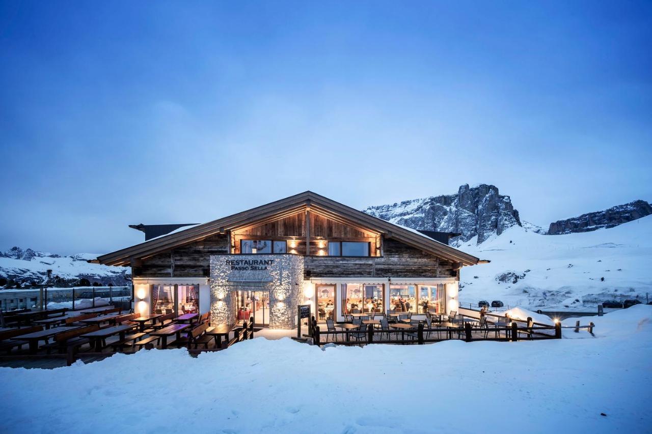 Passo Sella Dolomiti Mountain Resort เซลวาดีวัลการ์เดนา ภายนอก รูปภาพ