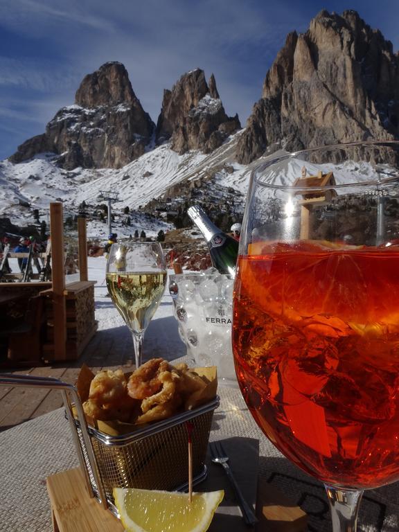 Passo Sella Dolomiti Mountain Resort เซลวาดีวัลการ์เดนา ภายนอก รูปภาพ