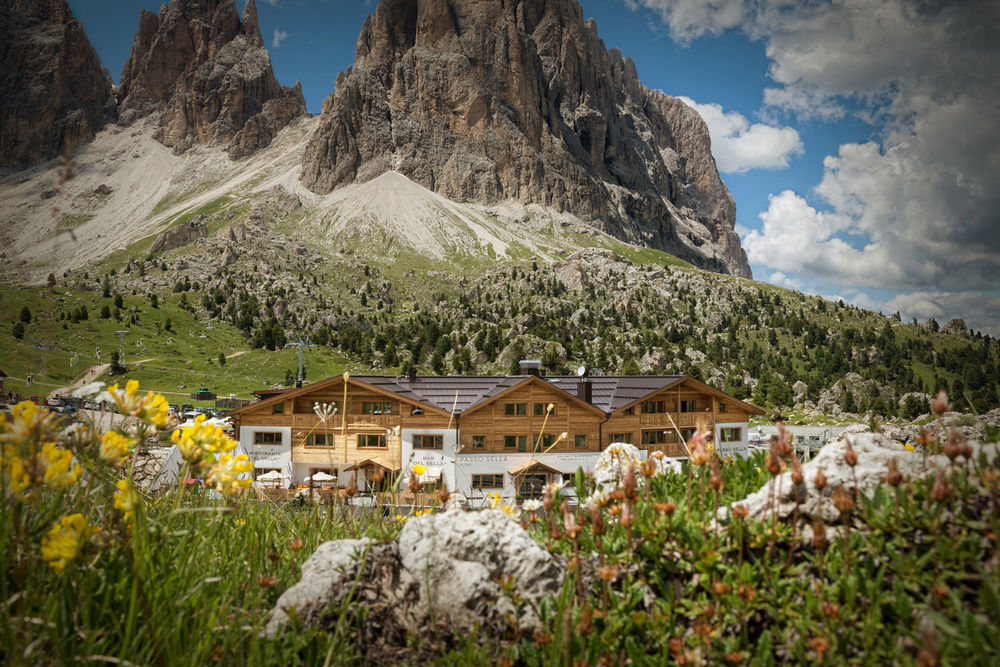 Passo Sella Dolomiti Mountain Resort เซลวาดีวัลการ์เดนา ภายนอก รูปภาพ